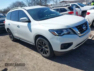 2020 Nissan Pathfinder S with VIN 5N1DR2AN8LC608330, listed as a IAAI auction lot 41637490 with 86,946 mi miles. Bid and sale history available at carsss.com. Image 1.