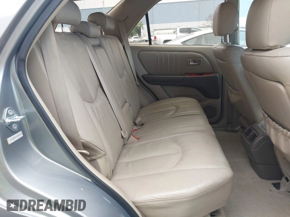 2003 Lexus RX 300 with VIN JTJHF10U330305164, listed as a IAAI auction lot 41787047 with 104,068 mi miles. Bid and sale history available at carsss.com. Image 8.