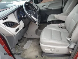 2015 Toyota Sienna XLE with VIN 5TDYK3DC4FS643881, listed as a Copart auction lot 56684635 with 137,781 mi miles and Salvage Title. Bid and sale history available at DreamBid. Image 7.