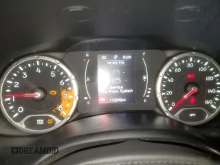 2015 Jeep Renegade Latitude with VIN ZACCJBBT8FPB32231, listed as a Copart auction lot 50593615 with 112,949 mi miles and Clean Title. Bid and sale history available at carsss.com. Image 9.