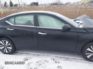 2021 Nissan Altima SV z VIN 1N4BL4DW2MN406284, wystawiony jako IAAI lot #41401817 z przebiegiem 34 145 mil mil oraz . Historia ofert i sprzedaży dostępna na DreamBid. Obrazek 14.