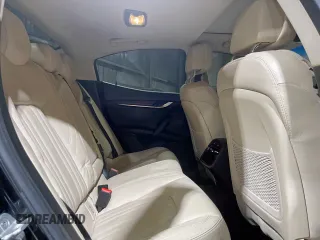 2014 Maserati Ghibli S Q4 z VIN ZAM57RTA9E1112724, wystawiony jako Copart lot #57189295 z przebiegiem 45 525 mil mil oraz Szkody całkowita. Historia ofert i sprzedaży dostępna na DreamBid. Obrazek 6.