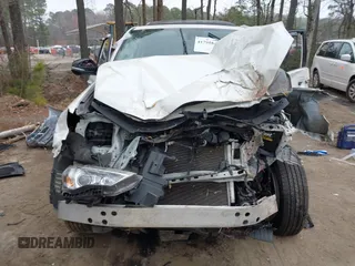 2018 Toyota 4Runner SR5 z VIN JTEBU5JR2J5563719, wystawiony jako IAAI lot #41795840 z przebiegiem Nie podano mil oraz . Historia ofert i sprzedaży dostępna na DreamBid. Obrazek 13.