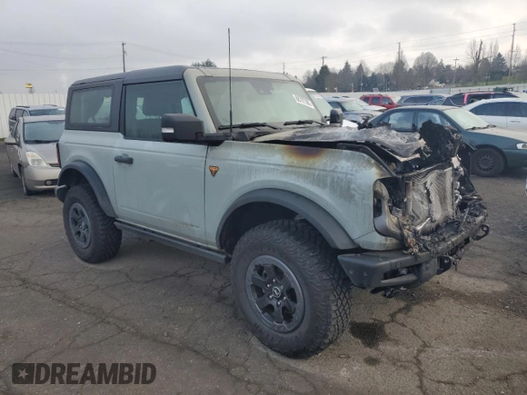 2021 Ford Bronco с VIN 1FMDE5CH2MLA68172, выставлен на аукционе Copart как лот 88787385 с пробегом Не указан миль и Списание • Salvage title. История ставок и продаж доступна на DreamBid. Изображение 4.