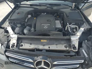 2019 Mercedes-Benz GLC 300 z VIN WDC0G4KB8KV169636, wystawiony jako Copart lot #53564445 z przebiegiem 108 339 mil mil oraz Szkoda całkowita • Salvage title. Historia ofert i sprzedaży dostępna na DreamBid. Obrazek 12.