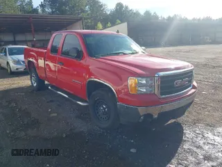 2008 GMC Sierra 1500 Work Truck z VIN 2GTEC19C581312007, wystawiony jako IAAI lot #41821001 z przebiegiem 172 848 mil mil oraz . Historia ofert i sprzedaży dostępna na DreamBid. Obrazek 1.