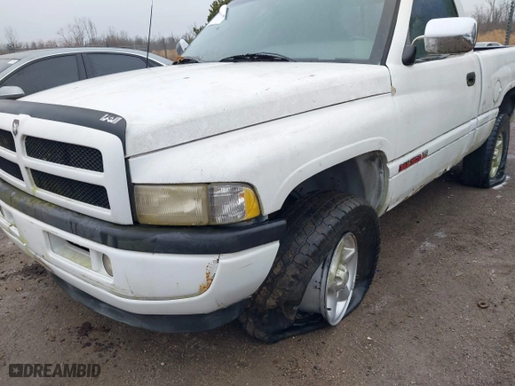 1996 Dodge Ram 1500 with VIN 1B7HF16Y5TS648902, listed as a IAAI auction lot 41453331 with 176,701 mi miles. Bid and sale history available at carsss.com. Image 6.