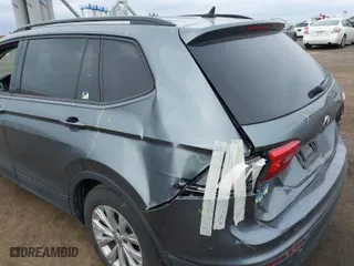 2020 Volkswagen Tiguan S with VIN 3VV0B7AX8LM146955, listed as a IAAI auction lot 41723537 with 55,816 mi miles. Bid and sale history available at carsss.com. Image 17.