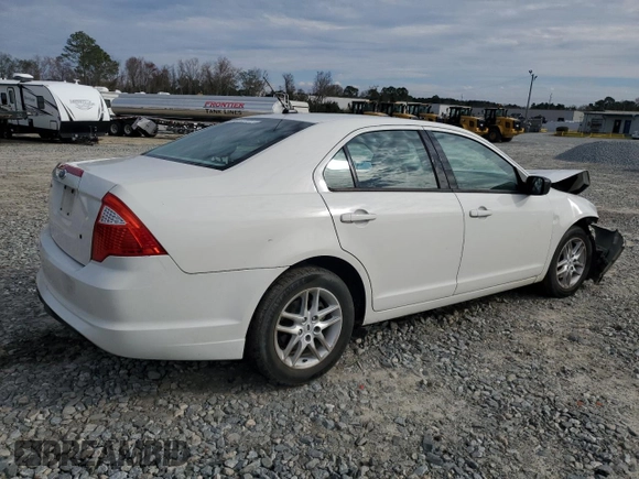 2011 Ford Fusion S with VIN 3FAHP0GA2BR337310, listed as a Copart auction lot 45915125 with 171,966 mi miles and Salvage Title. Bid and sale history available at carsss.com. Image 3.