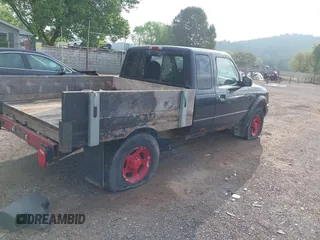 2001 Ford Ranger XL Fleet z VIN 1FTZR15E21TA14005, wystawiony jako IAAI lot #42212472 z przebiegiem 145 933 mil mil oraz . Historia ofert i sprzedaży dostępna na DreamBid. Obrazek 4.