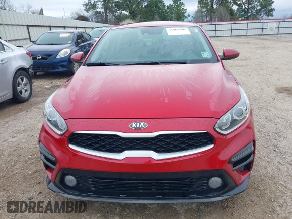 2019 Kia Forte LXS z VIN 3KPF24AD6KE084266, wystawiony jako IAAI lot #41566565 z przebiegiem 70 512 mil mil oraz . Historia ofert i sprzedaży dostępna na DreamBid. Obrazek 11.