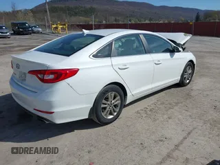 2017 Hyundai Sonata SE with VIN 5NPE24AF9HH438492, listed as a IAAI auction lot 41983658 with 213,159 mi miles and . Bid and sale history available at DreamBid. Image 4.