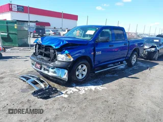 2018 Ram 1500 Express z VIN 1C6RR6KT7JS160672, wystawiony jako IAAI lot #41717485 z przebiegiem 141 712 mil mil oraz . Historia ofert i sprzedaży dostępna na DreamBid. Obrazek 21.