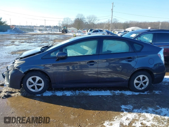 2015 Toyota Prius Four with VIN JTDKN3DU9F1987337, listed as a IAAI auction lot 41329556 with 86,104 mi miles. Bid and sale history available at carsss.com. Image 14.