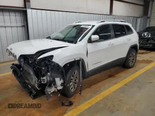 2020 Jeep Cherokee Altitude z VIN 1C4PJMLB7LD527790, wystawiony jako Copart lot #55960455 z przebiegiem Nie podano mil oraz Szkoda całkowita • Salvage title. Historia ofert i sprzedaży dostępna na DreamBid. Obrazek 1.