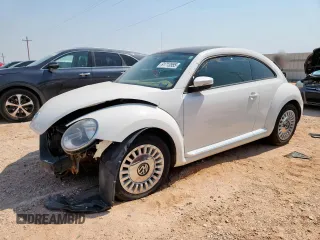 2013 Volkswagen Beetle 2.5L с VIN 3VWJX7AT3DM660437, выставлен на аукционе Copart как лот 61713555 с пробегом Не указан миль и Списание • Salvage title. История ставок и продаж доступна на DreamBid. Изображение 1.