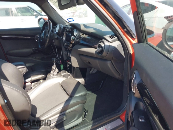 2019 MINI Hardtop 4 Door Cooper S with VIN WMWXU3C57K2B64946, listed as a IAAI auction lot 42240647 with 87,704 mi miles and . Bid and sale history available at DreamBid. Image 5.