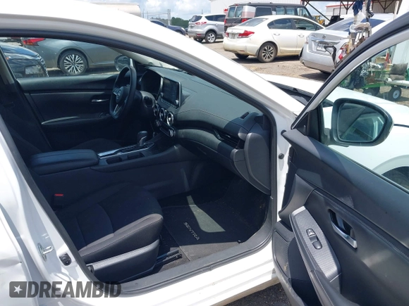 2024 Nissan Sentra SV with VIN 3N1AB8CV4RY348832, listed as a IAAI auction lot 42665119 with 35,994 mi miles and . Bid and sale history available at DreamBid. Image 5.