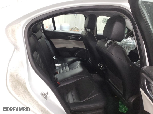 2018 Alfa Romeo Giulia Ti Sport with VIN ZARFAEEN1J7583797, listed as a Copart auction lot 84038744 with 0 mi miles and Salvage Title. Bid and sale history available at carsss.com. Image 10.