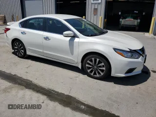 2017 Nissan Altima SL with VIN 1N4AL3AP2HC113313, listed as a Copart auction lot 62713795 with 90,663 mi miles and Salvage title. Bid and sale history available at DreamBid. Image 4.