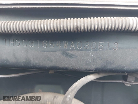 1998 Honda Accord EX z VIN 1HGCG1654WA030513, wystawiony jako IAAI lot #42057213 z przebiegiem 261 897 mil mil oraz . Historia ofert i sprzedaży dostępna na DreamBid. Obrazek 9.