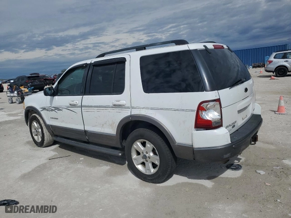 2004 Ford Explorer XLT with VIN 1FMDU73K24ZA41271, listed as a Copart auction lot 45487395 with 137,514 mi miles and Salvage Title. Bid and sale history available at carsss.com. Image 2.