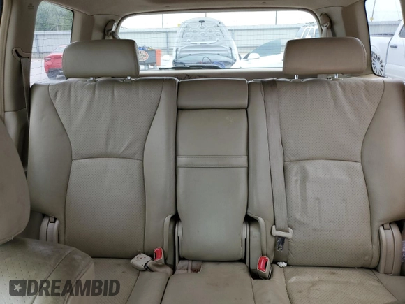 2006 Toyota Highlander w/3rd Row z VIN JTEEP21AX60151159, wystawiony jako Copart lot #53717215 z przebiegiem 229 558 mil mil oraz Czysty tytuł • Clean title. Historia ofert i sprzedaży dostępna na DreamBid. Obrazek 10.