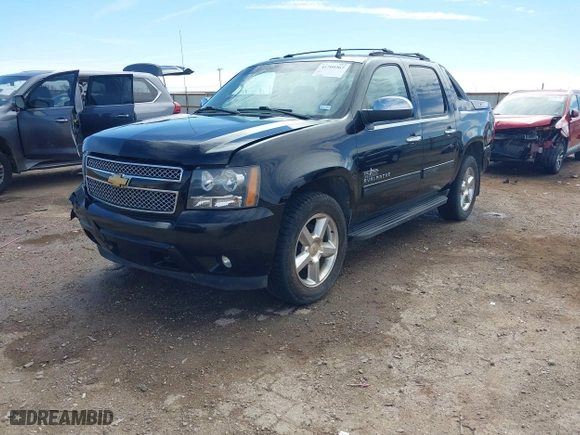 2013 Chevrolet Avalanche LT with VIN 3GNTKFE70DG297831, listed as a IAAI auction lot 41709367 with 107,811 mi miles. Bid and sale history available at carsss.com. Image 17.