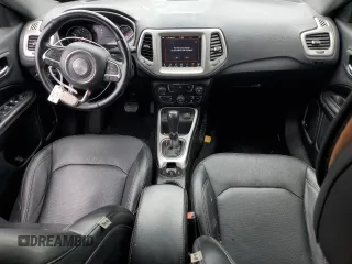 2021 Jeep Compass 80th Anniversary z VIN 3C4NJCEB4MT548722, wystawiony jako Copart lot #54626895 z przebiegiem 67 583 mil mil oraz Szkoda całkowita • Salvage title. Historia ofert i sprzedaży dostępna na DreamBid. Obrazek 8.