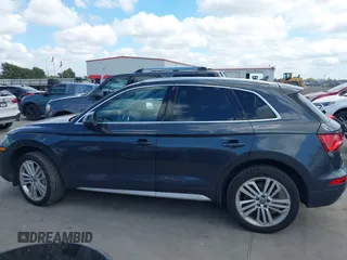 2018 Audi Q5 Premium Plus with VIN WA1BNAFY5J2020032, listed as a IAAI auction lot 40241988 with 94,994 mi miles. Bid and sale history available at carsss.com. Image 14.