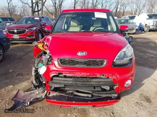 2013 Kia Soul + with VIN KNDJT2A67D7616379, listed as a IAAI auction lot 41499581 with 90,276 mi miles. Bid and sale history available at carsss.com. Image 12.