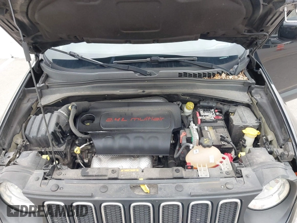 2018 Jeep Renegade Latitude with VIN ZACCJBBB9JPH82945, listed as a IAAI auction lot 41962985 with 61,371 mi miles and . Bid and sale history available at DreamBid. Image 10.