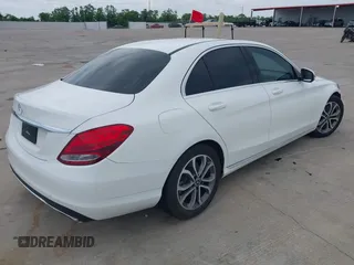 2018 Mercedes-Benz C 300 with VIN 55SWF4JB0JU252994, listed as a IAAI auction lot 42113897 with 72,533 mi miles and . Bid and sale history available at DreamBid. Image 4.