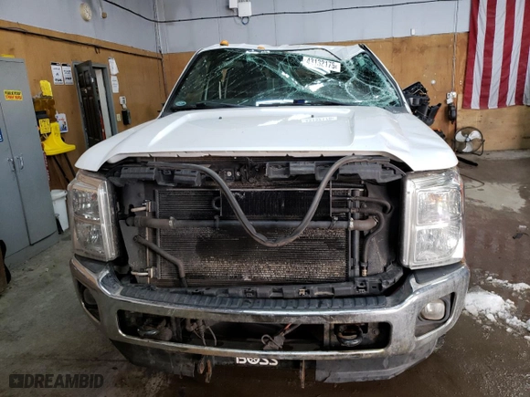 2014 Ford Super Duty F-350 SRW XLT with VIN 1FT8W3BT5EEA25139, listed as a Copart auction lot 43132175 with 252,305 mi miles and Clean Title. Bid and sale history available at carsss.com. Image 5.