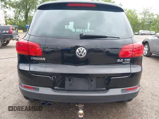 2012 Volkswagen Tiguan SE z VIN WVGBV7AX0CW558863, wystawiony jako IAAI lot #42285870 z przebiegiem 158 521 mil mil oraz . Historia ofert i sprzedaży dostępna na DreamBid. Obrazek 16.