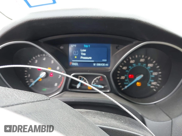 2014 Ford Focus SE with VIN 1FADP3F27EL455723, listed as a IAAI auction lot 41423868 with 96,436 mi miles. Bid and sale history available at carsss.com. Image 7.