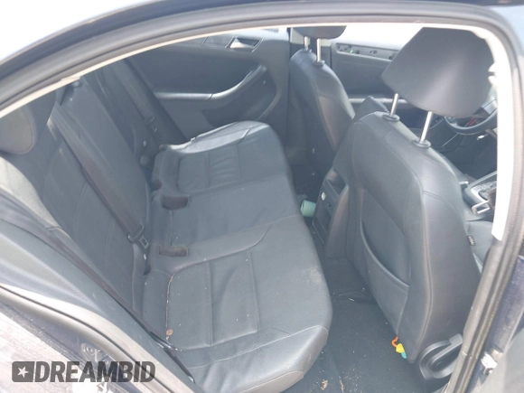 2011 Volkswagen Jetta SE с VIN 3VWDZ7AJ9BM325296, выставлен на аукционе IAAI как лот 42396817 с пробегом Не указан миль и . История ставок и продаж доступна на DreamBid. Изображение 8.