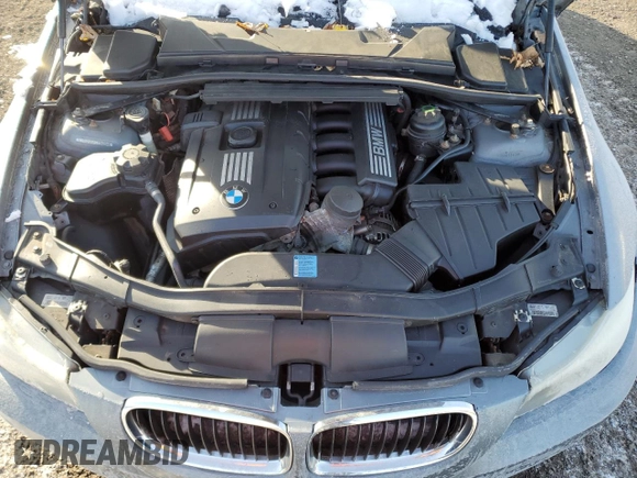 2009 BMW 3 Series 323i z VIN WBAPG73599A401495, wystawiony jako Copart lot #88476595 z przebiegiem 231 795 mil mil oraz Czysty tytuł • Clean title. Historia ofert i sprzedaży dostępna na DreamBid. Obrazek 11.