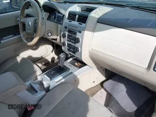 2010 Mercury Mariner z VIN 4M2CN9B73AKJ22994, wystawiony jako IAAI lot #42033710 z przebiegiem Nie podano mil oraz . Historia ofert i sprzedaży dostępna na DreamBid. Obrazek 5.