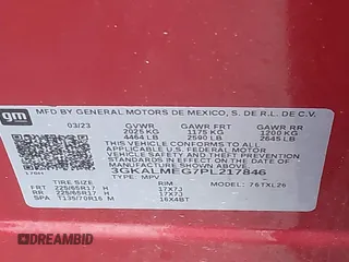 2023 GMC Terrain SLE z VIN 3GKALMEG7PL217846, wystawiony jako IAAI lot #42303391 z przebiegiem 14 149 mil mil oraz . Historia ofert i sprzedaży dostępna na DreamBid. Obrazek 9.