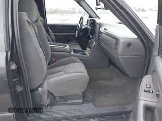 2004 Chevrolet Silverado 1500 with VIN 1GCEK19T54E185903, listed as a IAAI auction lot 41393916 with 208,422 mi miles and . Bid and sale history available at DreamBid. Image 5.