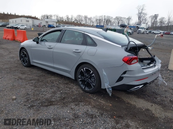 2024 Kia K5 GT-Line z VIN 5XXG64J22RG228095, wystawiony jako IAAI lot #41888510 z przebiegiem 11 927 mil mil oraz . Historia ofert i sprzedaży dostępna na DreamBid. Obrazek 3.