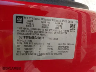 2011 GMC Sierra 1500 SLE with VIN 3GTP1VE06BG204611, listed as a IAAI auction lot 41670993 with 269,820 mi miles. Bid and sale history available at carsss.com. Image 9.