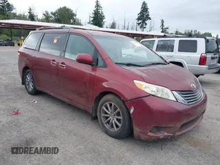 2011 Toyota Sienna XLE AAS с VIN 5TDYK3DC0BS093590, выставлен на аукционе IAAI как лот 42714201 с пробегом 155 699 миль миль и . История ставок и продаж доступна на DreamBid. Изображение 1.
