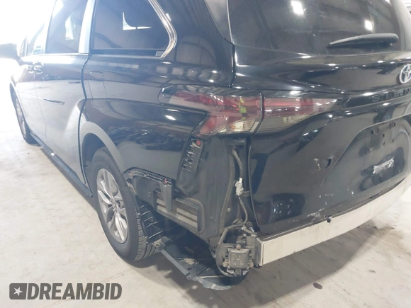 2023 Toyota Sienna XLE z VIN 5TDYRKEC5PS148076, wystawiony jako IAAI lot #42154673 z przebiegiem 169 197 mil mil oraz . Historia ofert i sprzedaży dostępna na DreamBid. Obrazek 17.