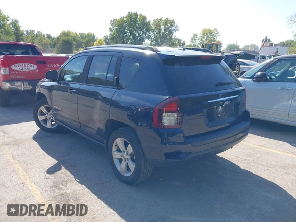 2014 Jeep Compass Sport with VIN 1C4NJCBB0ED660610, listed as a IAAI auction lot 40506737 with 209,670 mi miles. Bid and sale history available at carsss.com. Image 3.