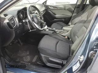 2016 Mazda 3 i Touring z VIN 3MZBM1W78GM266684, wystawiony jako Copart lot #53915435 z przebiegiem 109 314 mil mil oraz Szkoda całkowita • Salvage title. Historia ofert i sprzedaży dostępna na DreamBid. Obrazek 7.