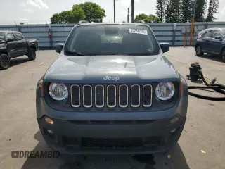 2018 Jeep Renegade Latitude with VIN ZACCJABB4JPJ32945, listed as a Copart auction lot 60238015 with 49,717 mi miles and Salvage title. Bid and sale history available at DreamBid. Image 5.