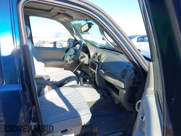 2005 Jeep Liberty Limited with VIN 1J4GK58K55W502769, listed as a IAAI auction lot 41241319 with 153,091 mi miles. Bid and sale history available at carsss.com. Image 5.