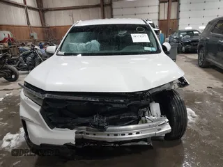 2025 Honda Pilot EX-L with VIN 5FNYG1H41SB045061, listed as a IAAI auction lot 41571217 with 7,971 mi miles and . Bid and sale history available at DreamBid. Image 12.